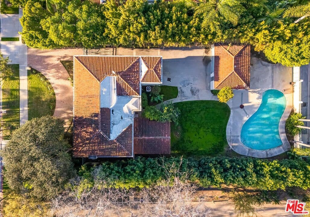 502 N Palm Dr photo 16